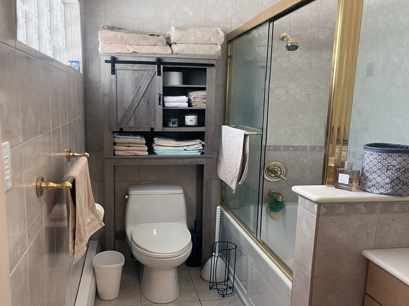 bathroom1-min